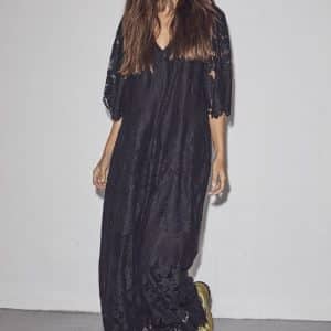 HAUTE L’AMITIÉ Curvey Lace Hem Dress Black