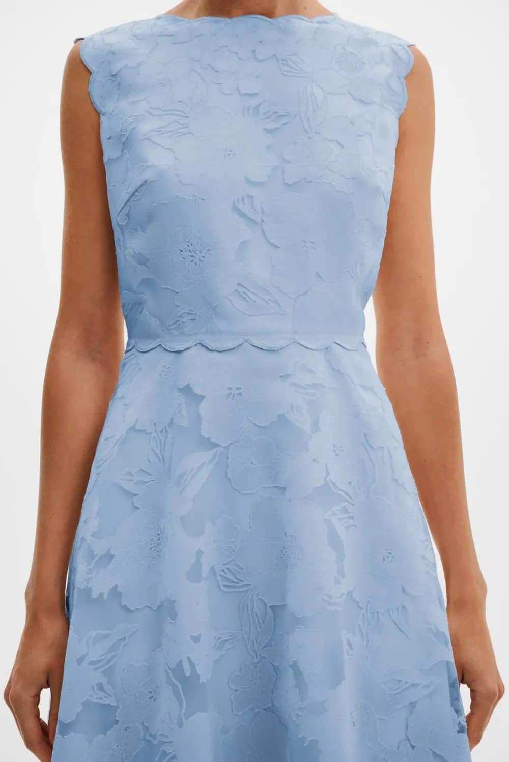 MALINA Elin Round Neck Lace Midi Dress Sky - Image 4